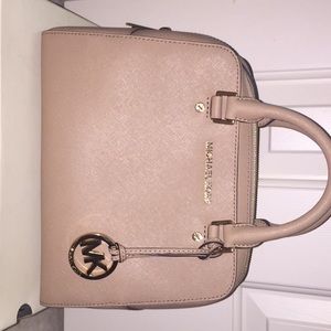 Michael Kors medium leather bag